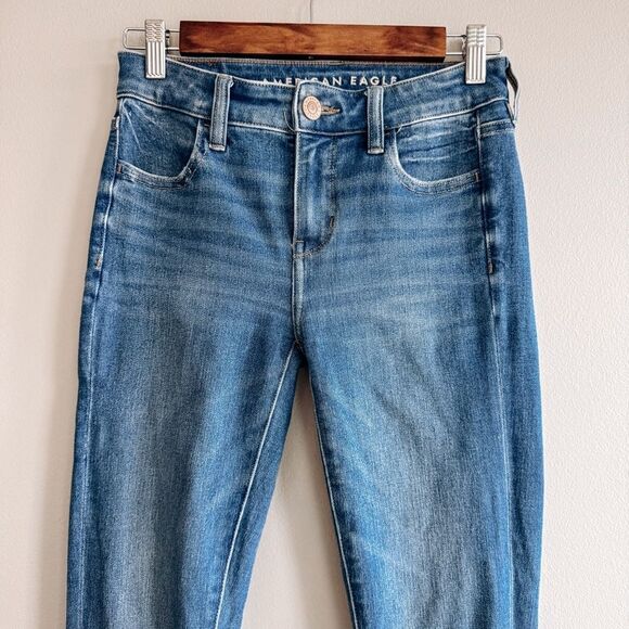 American Eagle Light Wash The Dream Jean Jegging Size 0 Short - Picture 3 of 8